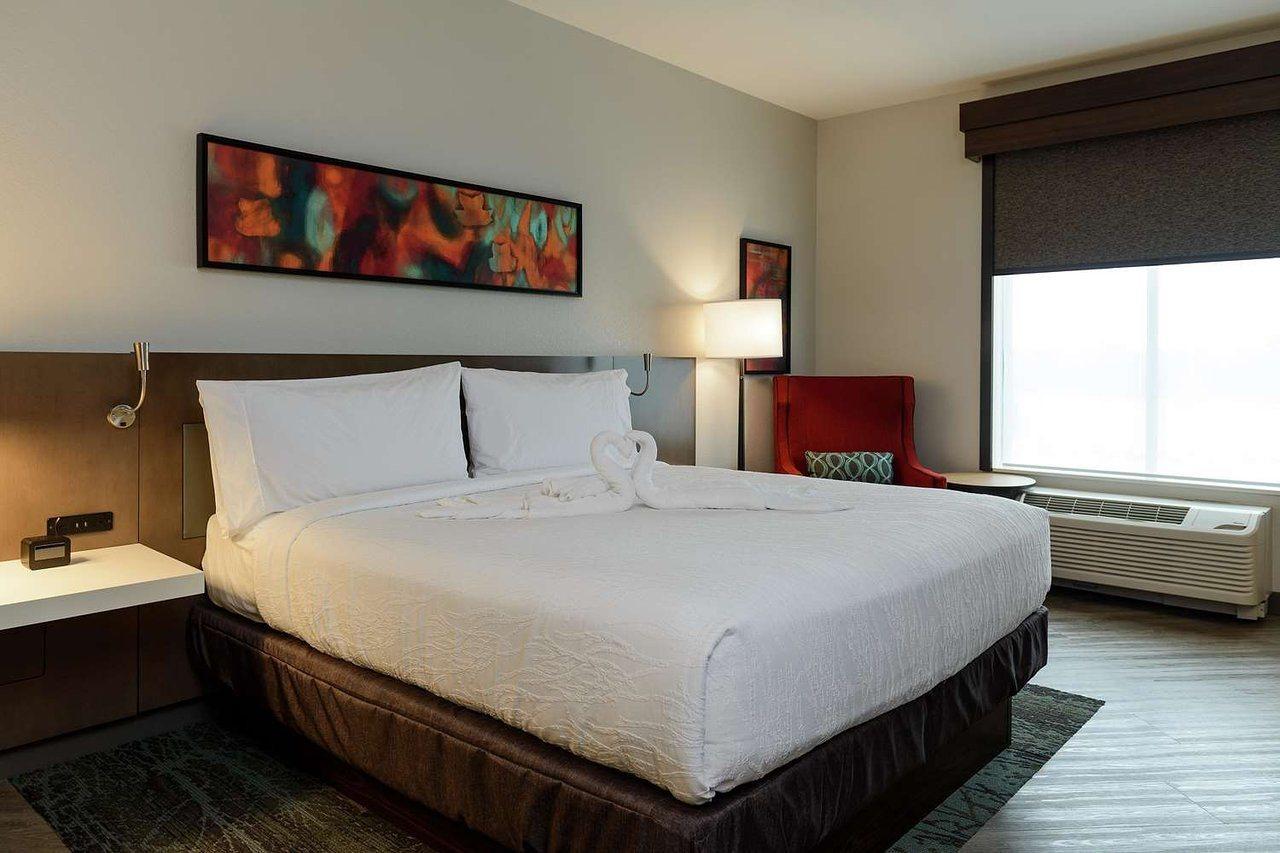 Hilton Garden Inn Louisville Mall Of St. Matthews Екстериор снимка