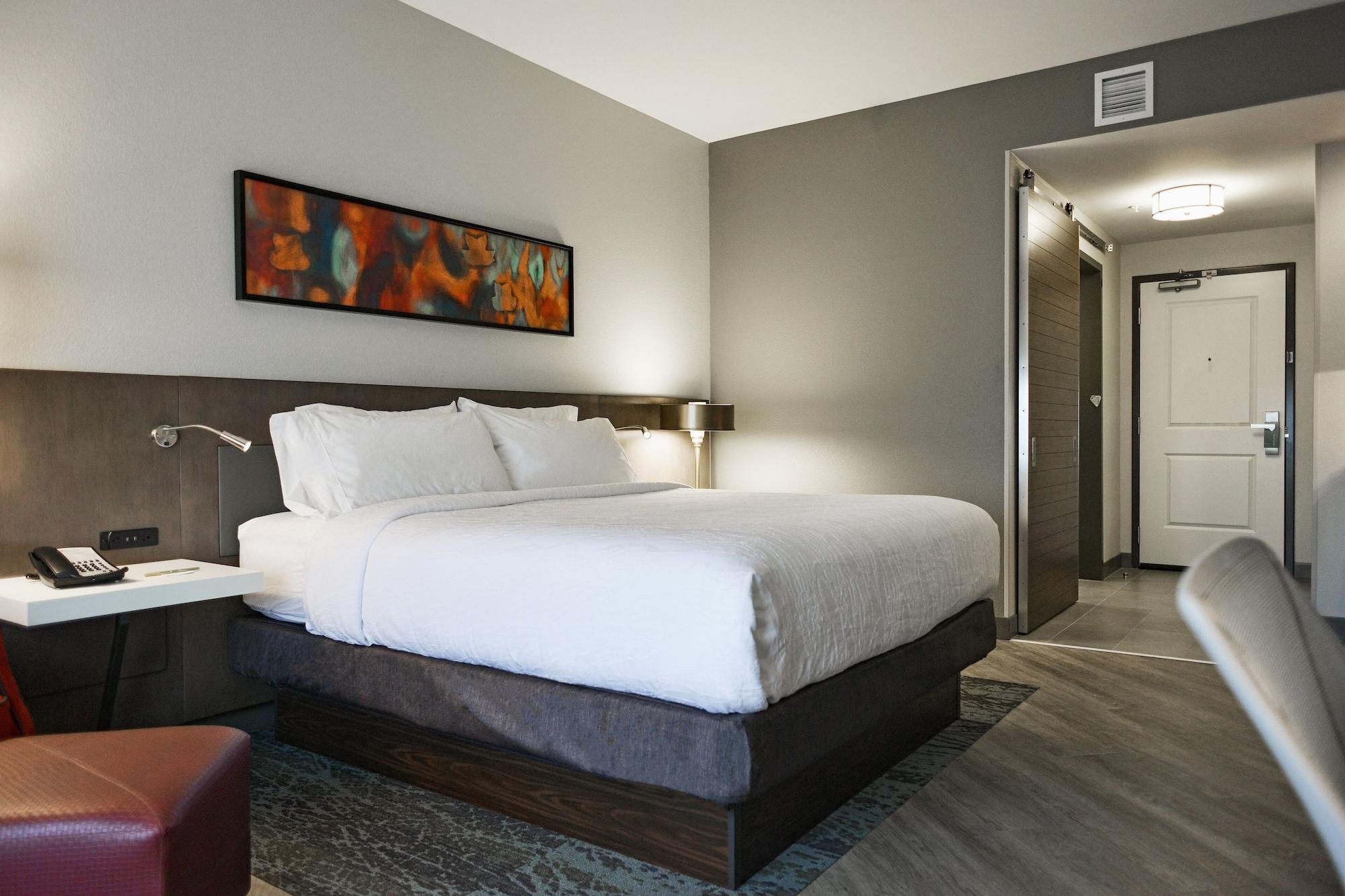 Hilton Garden Inn Louisville Mall Of St. Matthews Екстериор снимка
